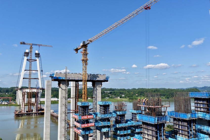 抢抓黄金工期 四川首